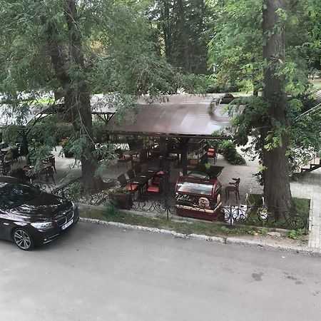 Apartment On Nauki Avenue 102 Dnipro Bagian luar foto