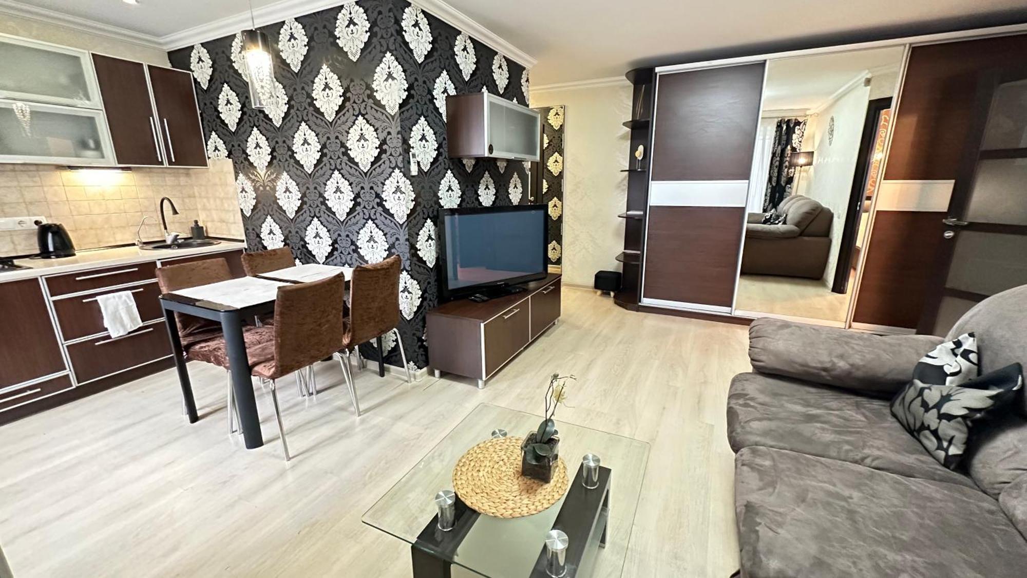 Apartment On Nauki Avenue 102 Dnipro Bagian luar foto