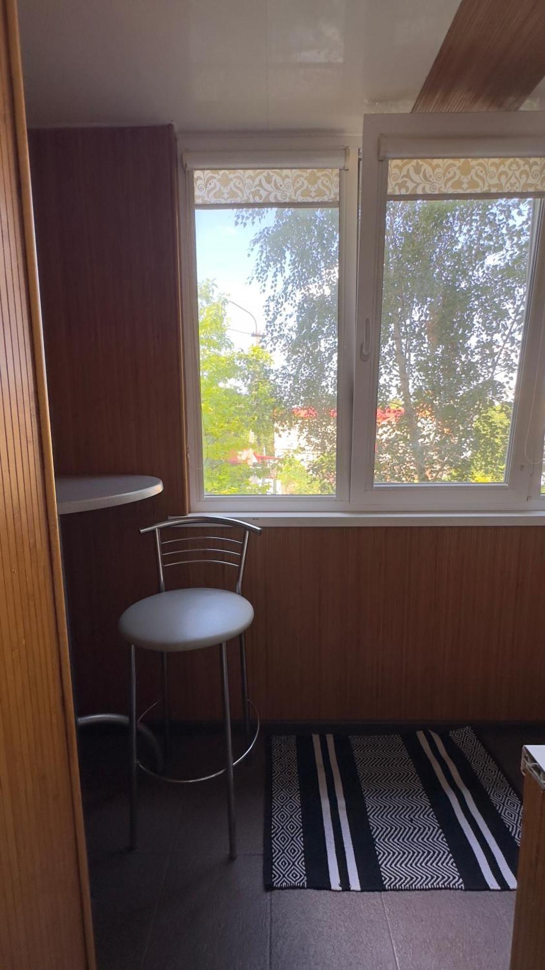 Apartment On Nauki Avenue 102 Dnipro Bagian luar foto
