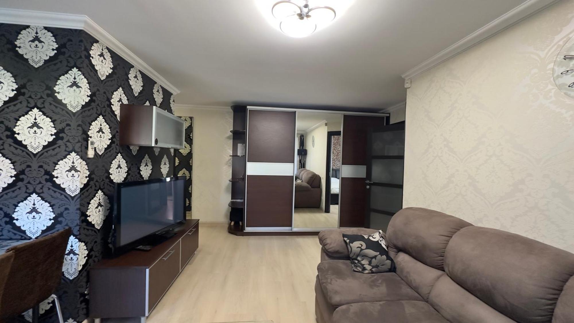 Apartment On Nauki Avenue 102 Dnipro Bagian luar foto